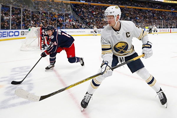 LOL迎来历史性时刻，Rookie与Faker决一死战，能进16就算巨大成功